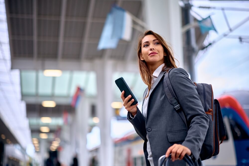 woman travel - Rodusuite
