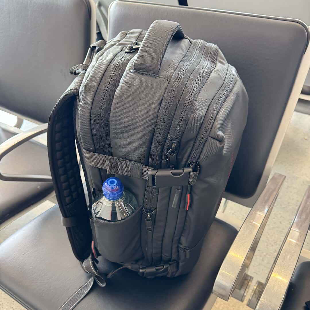 Rodusuite Vacuum Compression Backpack Backpack with water bottle travel